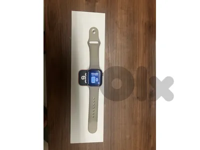 Apple watch se 40 - starlight band