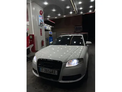 Audi A4 2007 2.0 L V4