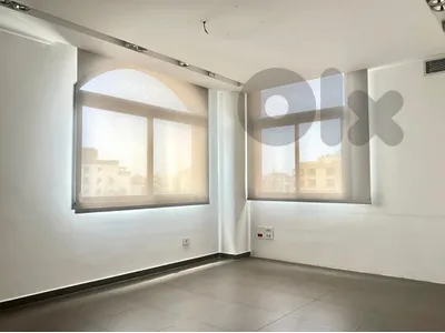 Unfurnished Office for rent in Jdeideh - MQOA47