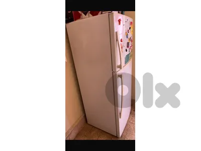 براد  ماركة  sky worth  كتير نضيف و مكفول  بيروت بداعي سفر ٠٣٧٢٣٨٩٥