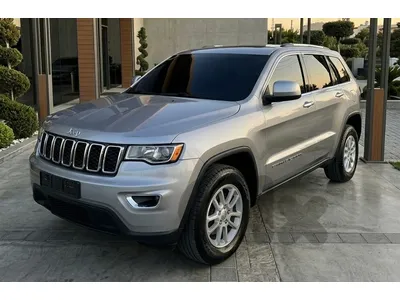 Jeep Grand Cherokee Laredo 4x4 2018