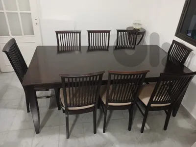 طاولي ٨كراسي شبه جديد
