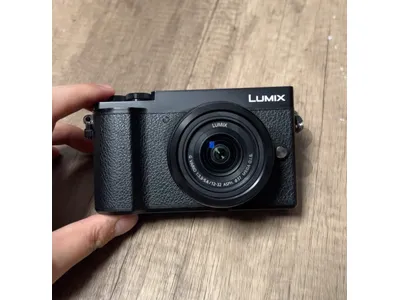 Panasonic Lumix DC-GX9 20.3MP Mirrorless Camera With Official 12-32 le