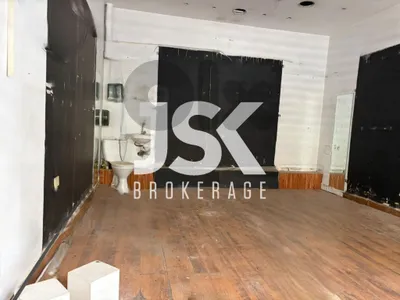 L21410 - 25 SQM Shop For Rent in Prime Location in Achrafieh, Sassine