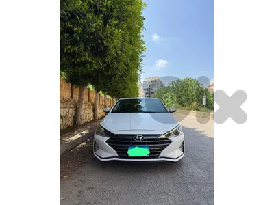 Hyundai Elantra 2019