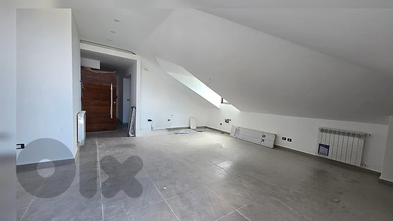 GMC329MAN Rooftop for rent in Atchaneh -  روف للإيجار في العطشانة