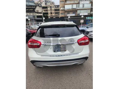 Mercedes-Benz GLA-Class 2017 GLA 250 4 MATIC