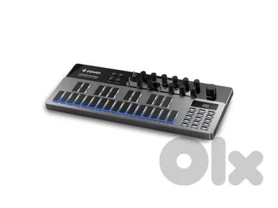 Donner Essential B1 Analog Bass Synthesizer