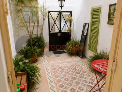 Detached House For Rent In Achrafieh | CPBRC09 منزل منفصل للإيجار