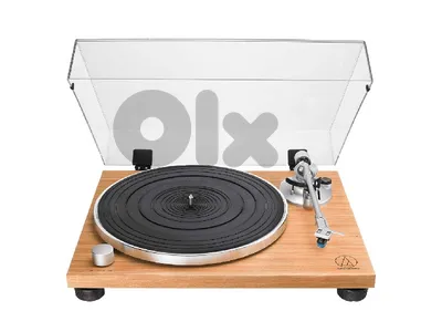 Audio-Technica AT-LPW30TK Fully Manual Belt-Drive Turntable