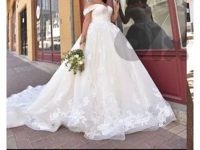 Wedding dress for sale