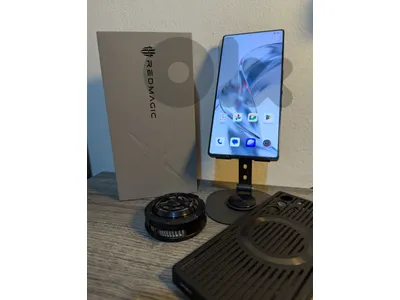 Red magic 10 s pro mint condition 
16+12 ram 
512 gb 
Snapdragon 8 eltile + leading version 4.47GHz
Battery 7050 ml