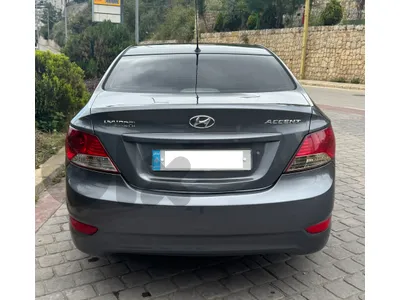 Hyundai Accent 2013