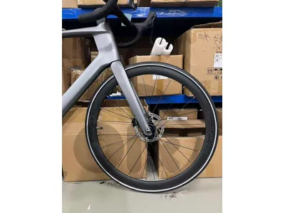 carbon fiber road bike