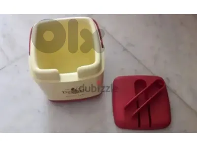 Ice box علبة مع غطا لا مكعبات الثلج