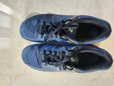Badminton sneakers 275(US 9.5)