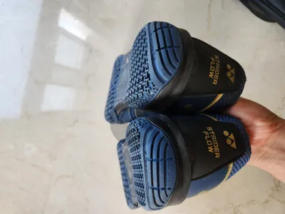 Badminton sneakers 275(US 9.5)