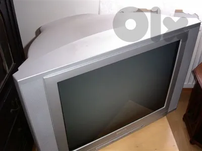 Grunding Flat Screen CRT TV