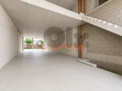 Core&Shell Shop for Sale in Hamra  محل للبيع في الحمرا CPBMKH18