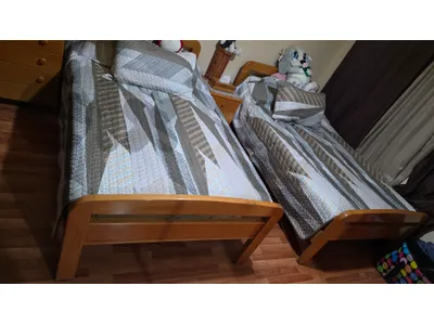 2 beds with mattress