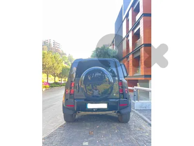 Land Rover Defender 2024 4x4