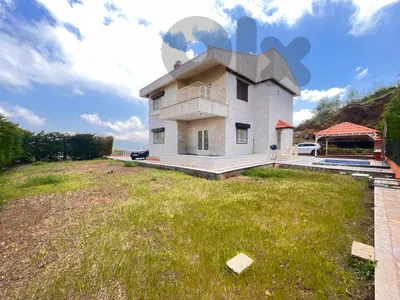Villa for sale in Beqaatet Aachqout 870m2