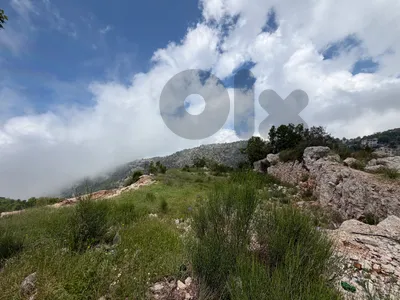 Land for Sale in RAASHINE–KESEROUAN مع الرخصة