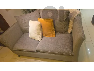 2 fauteuil s the same size