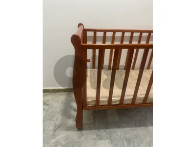 baby bed for sale تخت اطفال خشب زين للبيع