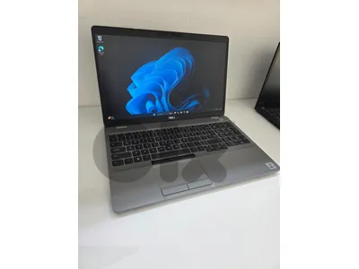 DELL PRECISION WORKSTATION I7 10TH GEN RAM 16 VGA 4 GB SCREEN 15.6
