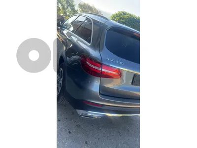 GLC 300— 4 matic