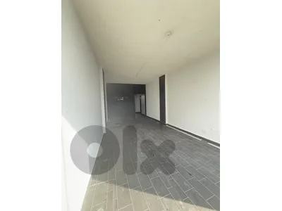 Office for rent  in Zalka prime location.