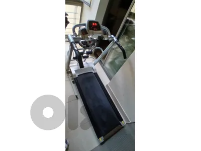Magic brand treadmill with vibration