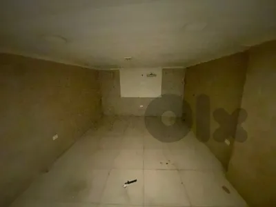 Shop for Sale in Hamraمحل تجاري للبيع في الحمرا