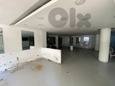 Shop for Sale in Hamraمحل تجاري للبيع في الحمرا