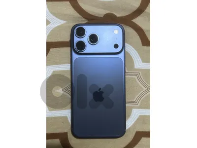 17 promax 256GB esim