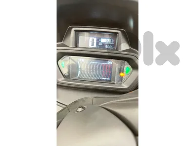 xmax like new 900km