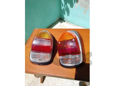 Original late-model Beetle tail lights