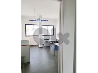 Office for Rent in Hamra - مكتب للإيجار في الحمرا