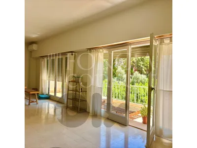 Charming Semi-Furnished renovated Apartment for Rent – Achrafieh