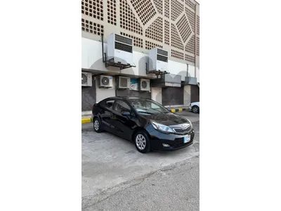Kia Rio 2014 .