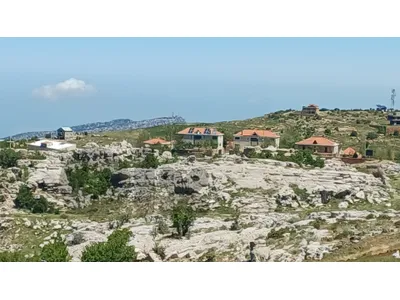 land for sale in laklouk أرض للبيع في اللقلوق