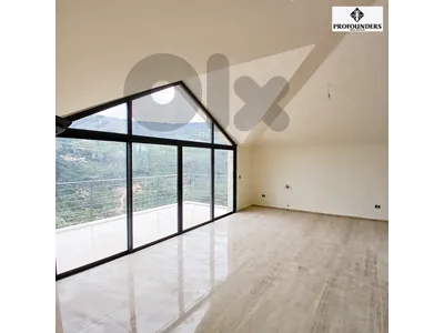 Apartment for Sale in Bsefrin شقة للبيع في بصفرين