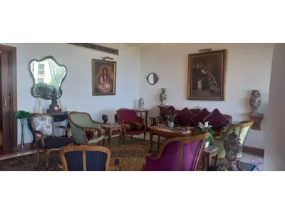 Apartment For Sale in Manaraشقة للبيع في المنارة