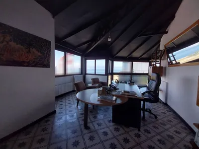 Fully Furnished Office for Rent in Naqqache مكتب مفروش بالكامل للإيجار في النقاش