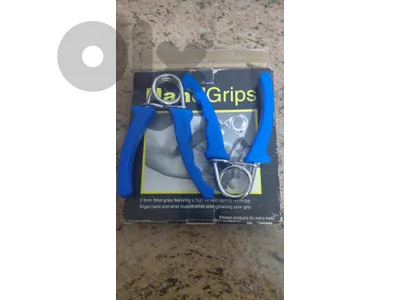 2 hand grip used like new