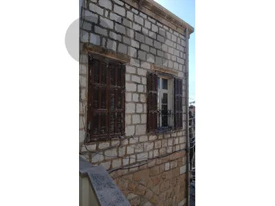 Prime Land for Sale with Existing Building in Aaraiya, Baabda