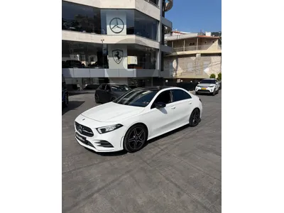 MERCEDES A 180 2020 WITH 28,000 KM ONLY !!!! UNDR OFFER