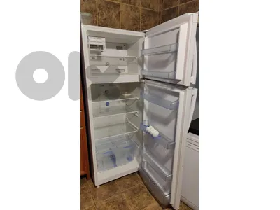 Refrigerator 15.6"