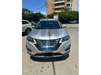 Nissan Rogue 2017 negotiable